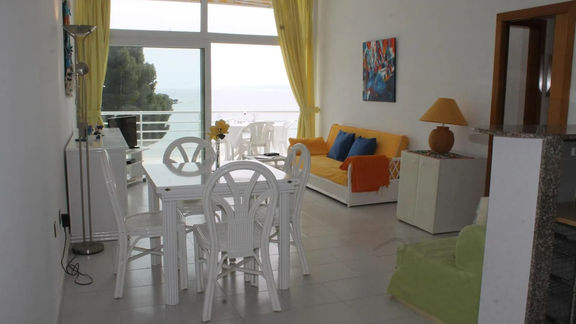 Agi Residencial Almadraba Apartment Roses 0*,
