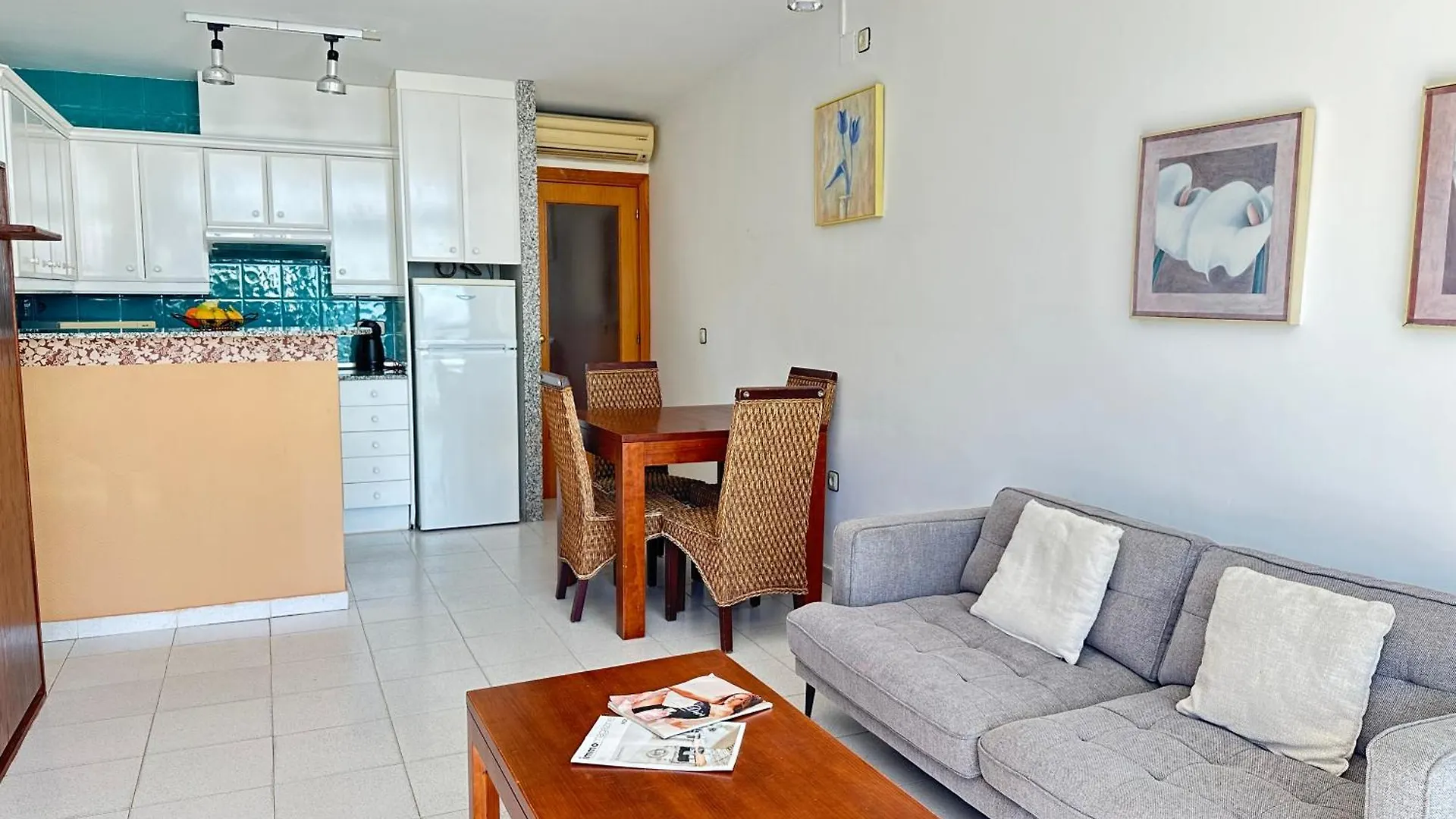 Agi Residencial Almadraba Apartment Roses